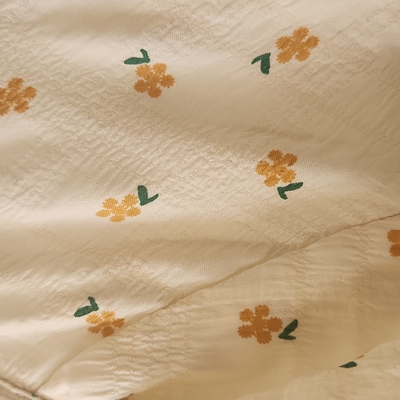 Petal & Pup Annie Maxi Dress size 4, Cream/pale yellow with ditsy floral print - Picture 13 of 15